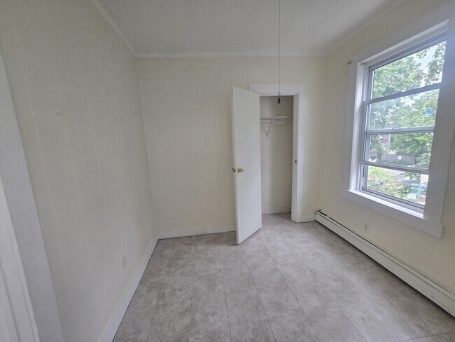 Building Photo - 111 Brookline St