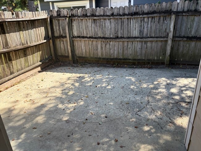 Building Photo - 536 Auburndale Ln