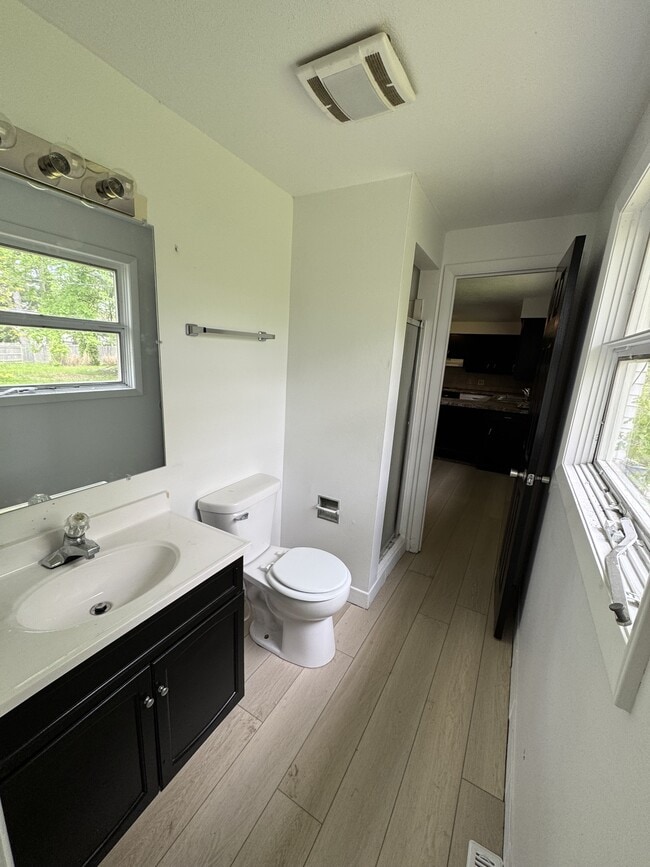 Building Photo - 4054 Buesching Dr