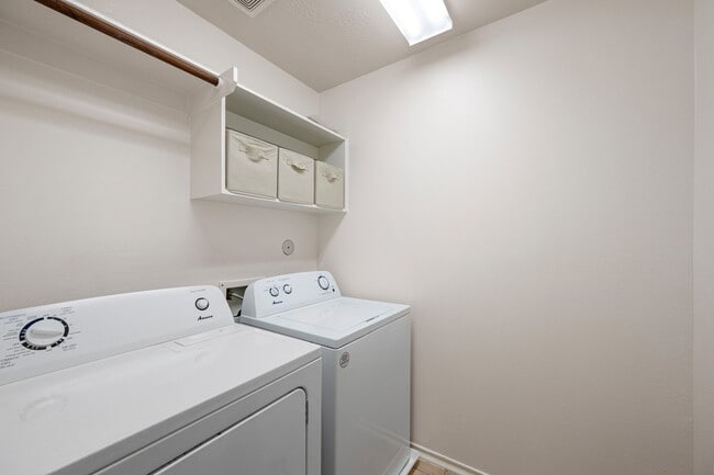 Building Photo - 11938 Ramla Place Trail