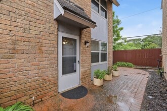 Building Photo - 1433 Cedar Post Ln