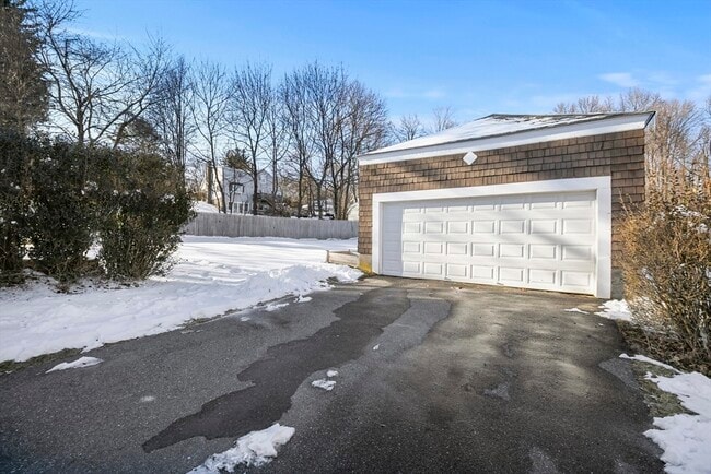 Building Photo - 9 Park St