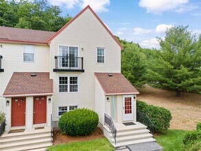 Building Photo - 1 Colonial Dr