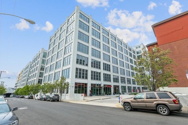 Primary Photo - 50 Dey St