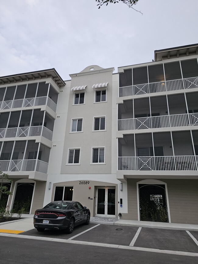 Building Photo - 26589-610 Rosewood Pointe Dr