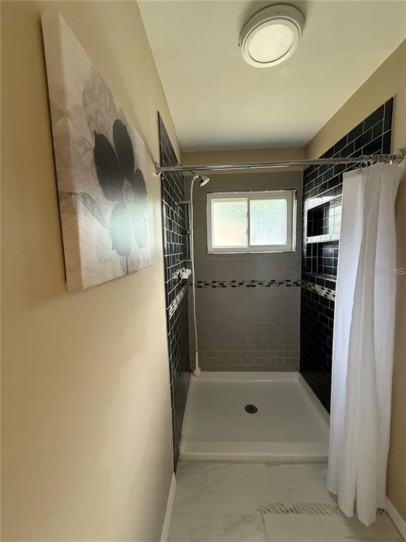 Building Photo - 5408 Ferdinand Dr