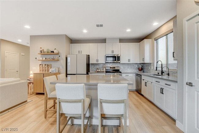 Building Photo - 9716 Jade Rise Ave