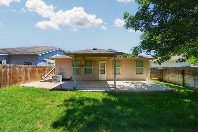 Building Photo - Cozy Home in Cibolo Valley Ranch Now Available - Realtor Commission: $500