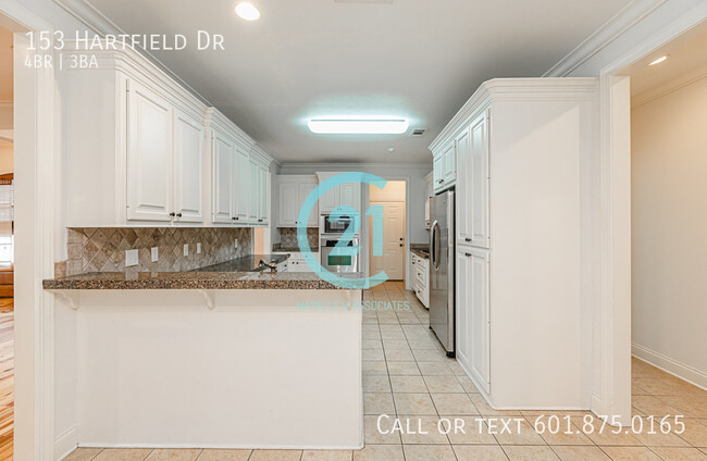 Building Photo - 4 Bed/3 Bath Home in Hartfield