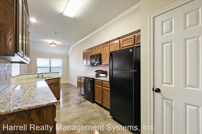 Building Photo - 3 br, 2 bath House - 398 Park Place