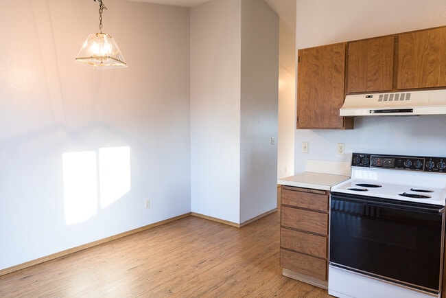 Building Photo - 1158 SW 14th Ave