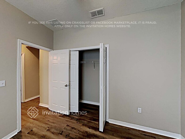 Building Photo - 3669 Sandhill Crane Dr