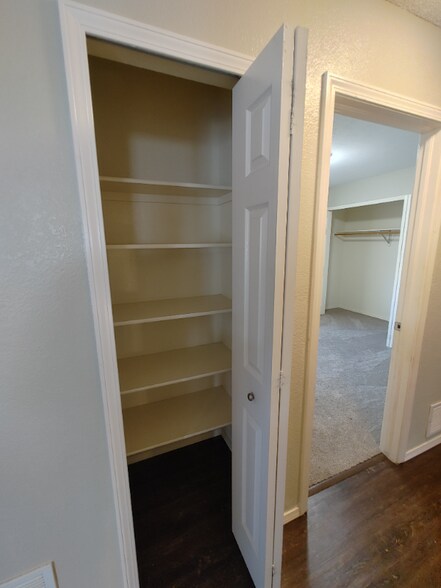 Building Photo - 7553 Barn Owl Dr