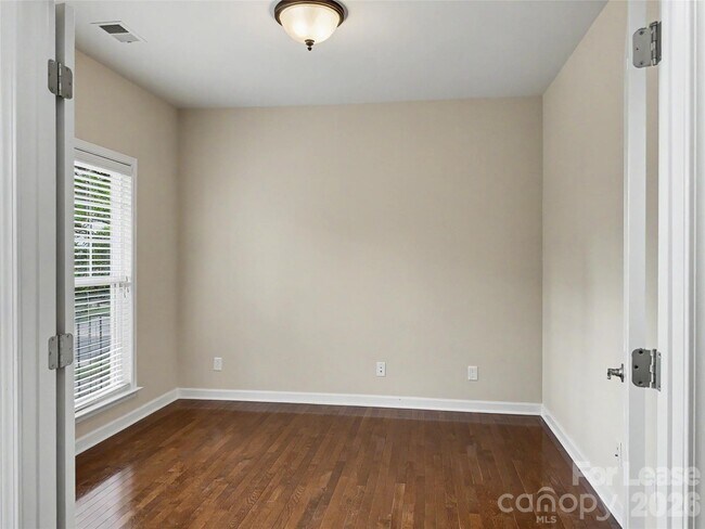 Building Photo - 9403 Segundo Ln