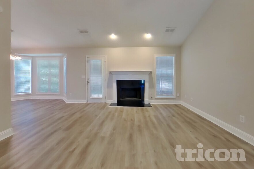 Building Photo - 349 Morning Star Dr