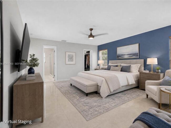 Building Photo - 16641 Royal Poinciana Dr