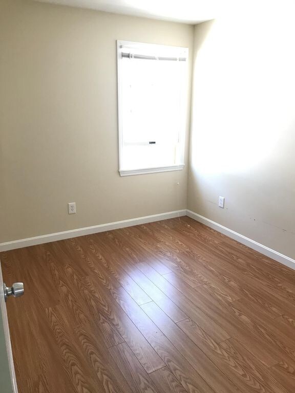 Bed #2 - 539 Admiral St
