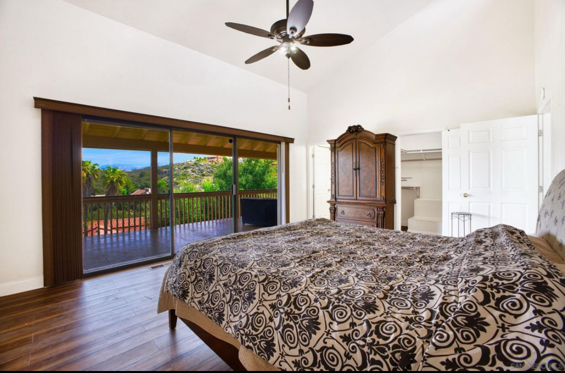 Building Photo - 15408 Vista Vicente Dr