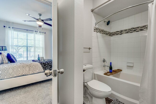 Building Photo - Limited-Time $1000 Discount – Don’t Miss Out!