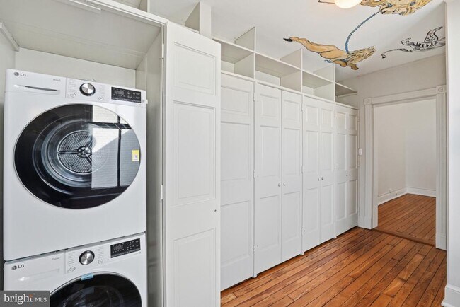 Building Photo - 1635 35th St NW