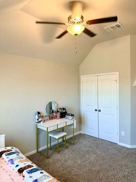 Bedroom - 834 Ross Rd