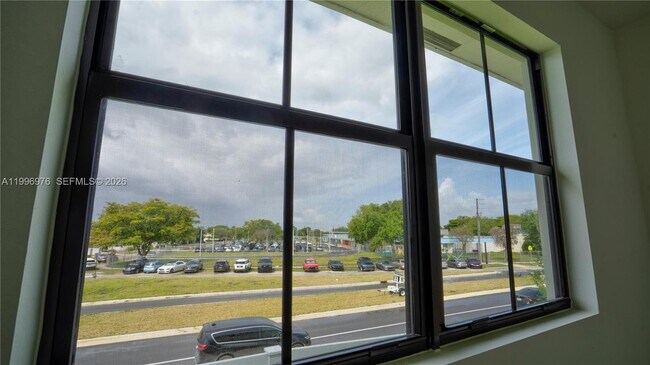 Building Photo - 20930 SW 96th Ct