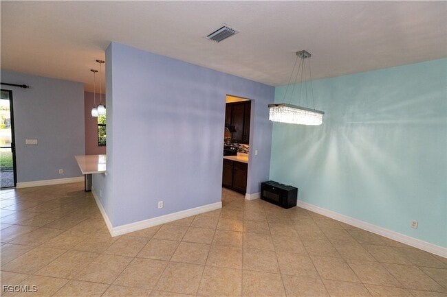 Building Photo - 11660 Meadowrun Cir