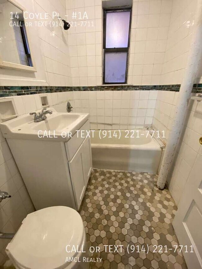 Building Photo - 14 Coyle Pl