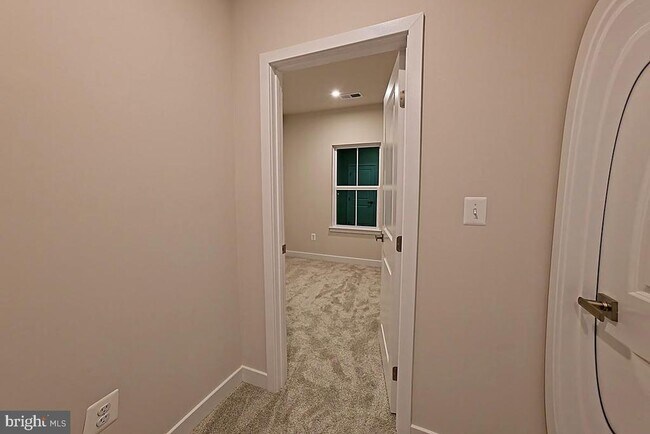 Building Photo - 9390 Tanfield Dr