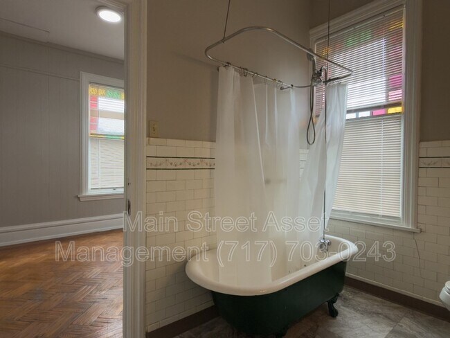 Building Photo - 2011 N 3rd St