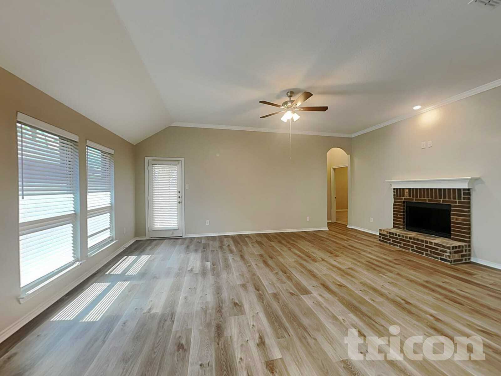 Building Photo - 313 Lucky Landing Dr