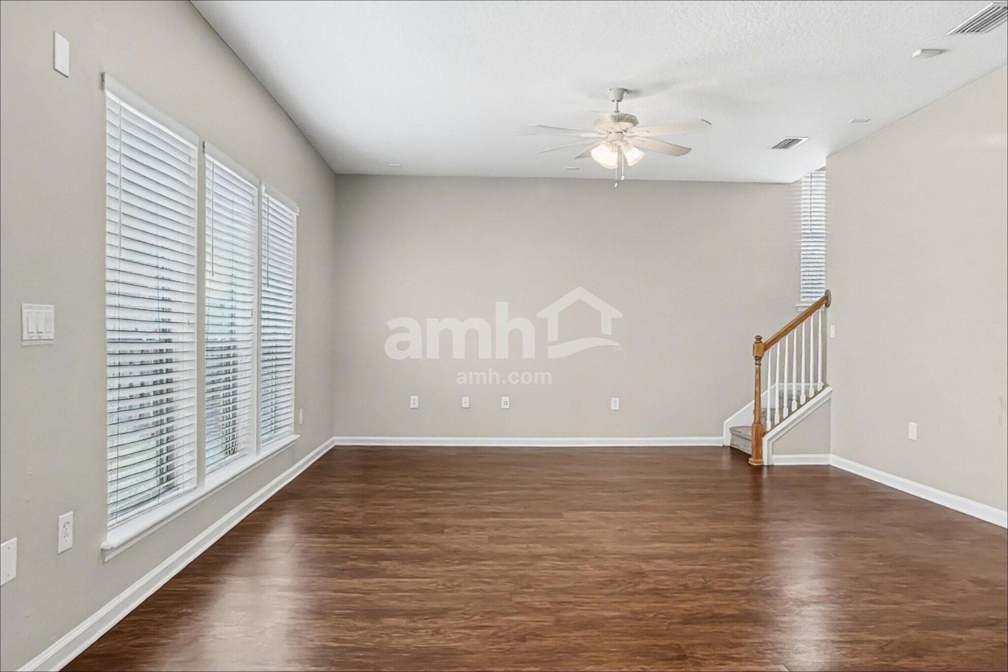 Building Photo - 9243 Prosperity Lake Dr