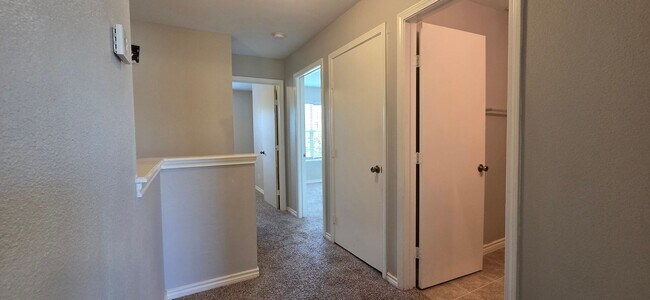 Building Photo - Kingsbury Townhome Northwest Medical Cente...