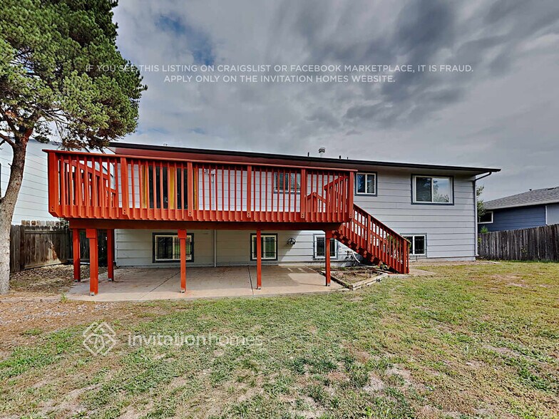 Building Photo - 2453 Garden Way