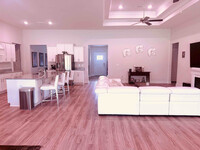 Building Photo - 5507 Blake Ln
