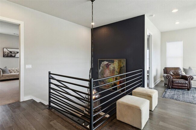 Building Photo - 7400 Annette Cove