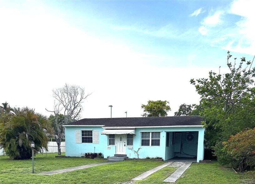 Primary Photo - 1700 Liberty St