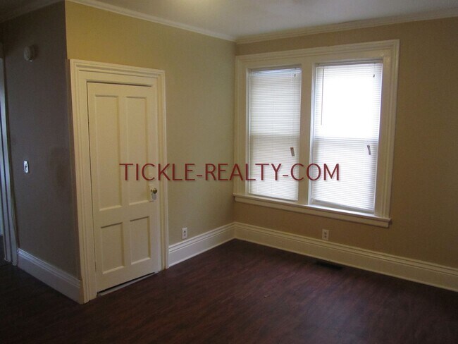 Building Photo - 11 Lafayette Pl