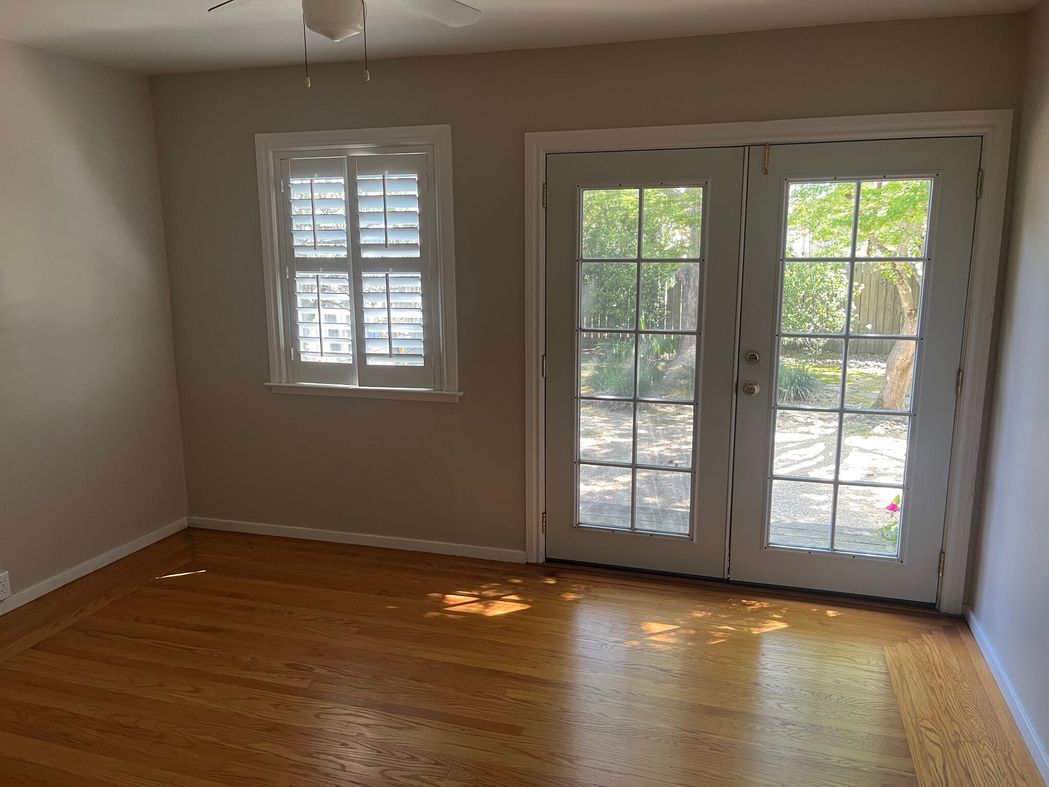 Back Bedroom - 304 Dechene Ave