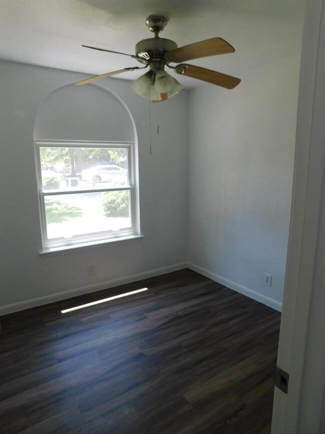 Building Photo - 1104 Winecup Ct