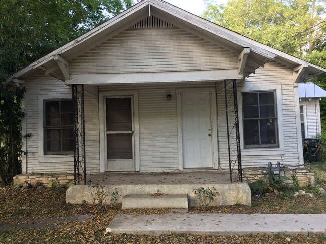 Building Photo - 104 Eastwood St