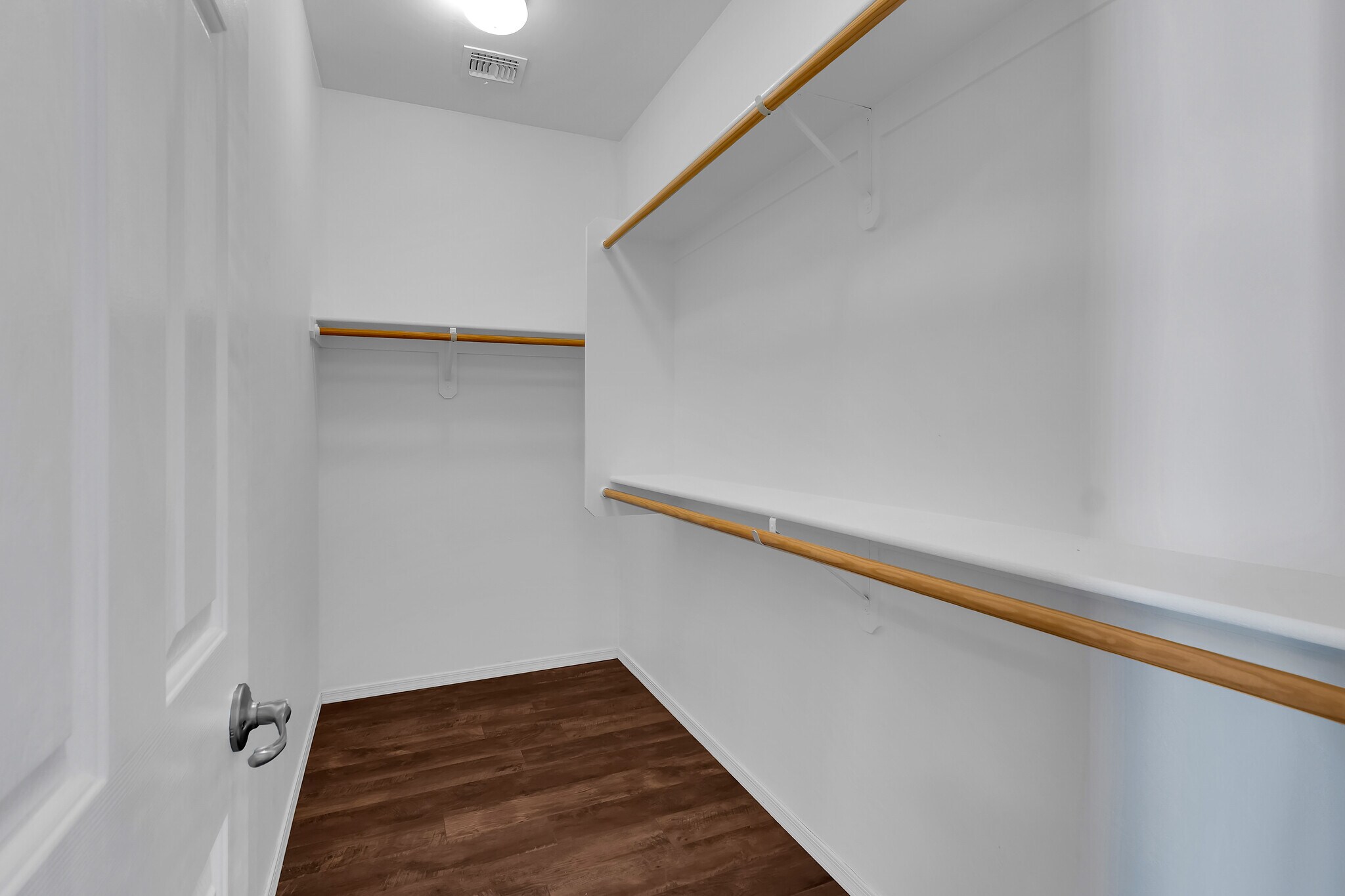 Building Photo - 4154 N Thurston Ln