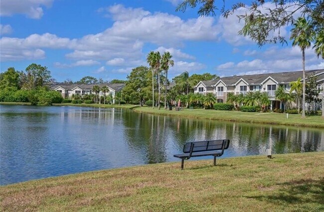 Building Photo - 8926 Manor Loop