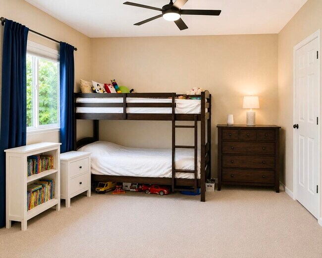 Building Photo - 90 Clavel Ct