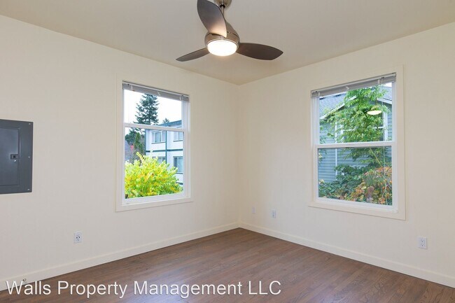 Building Photo - 616 N 48th St