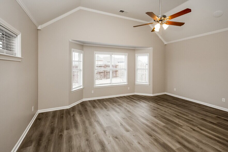 Building Photo - 4235 St Anne Cove