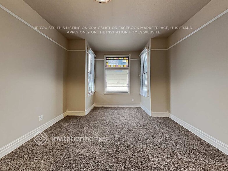 Building Photo - 2716 S 14th St