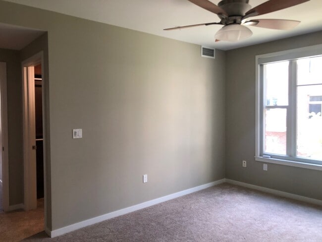 Building Photo - Two Bedroom Condo Available at The Peloton in Boulder