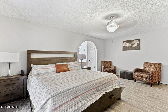 Building Photo - 766 Espada Dr