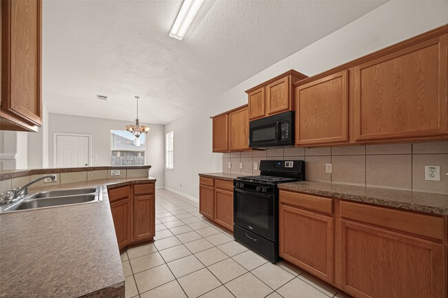 Building Photo - 1918 Riane Ln